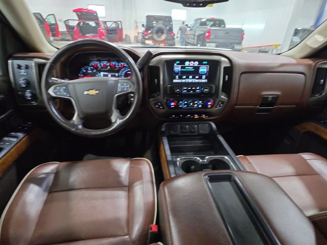 Used 2014 Chevrolet Silverado 1500 High Country w/ High Country Premium Package AWD/4WD image 9