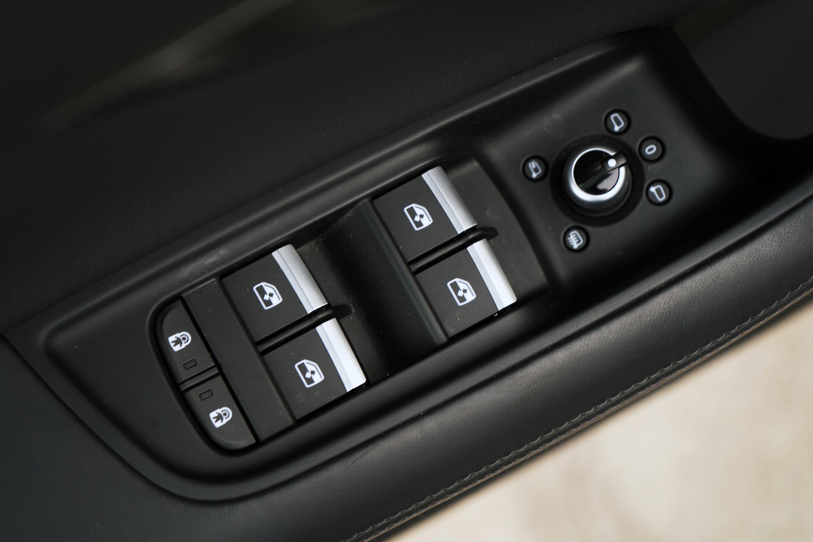 Used 2022 Audi Q7 Premium Plus image 38