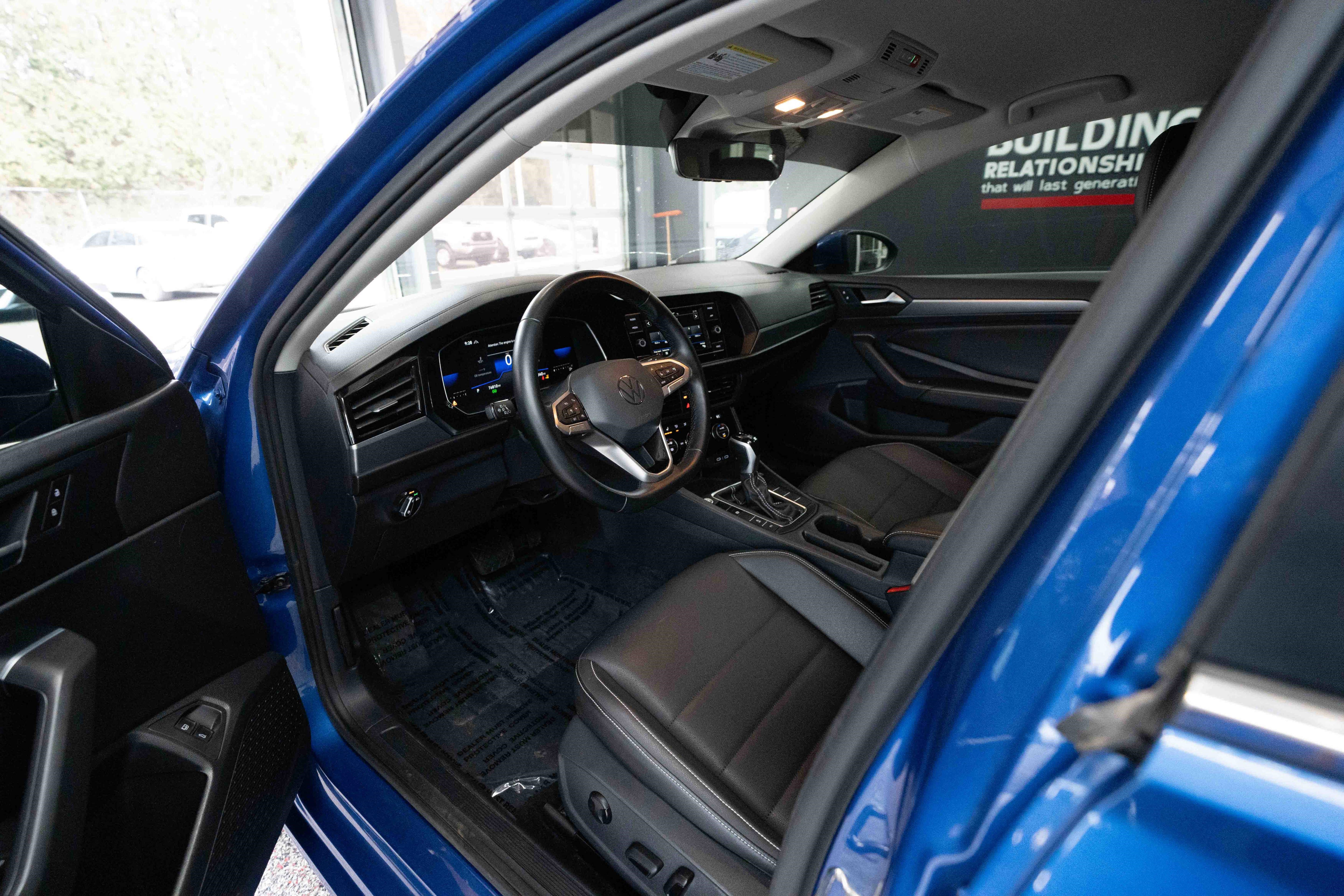 Used 2022 Volkswagen Jetta SE image 8