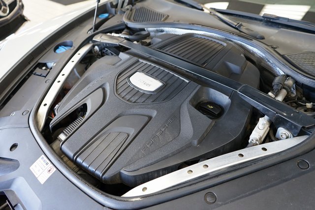 Used 2019 Porsche Panamera 4 image 59