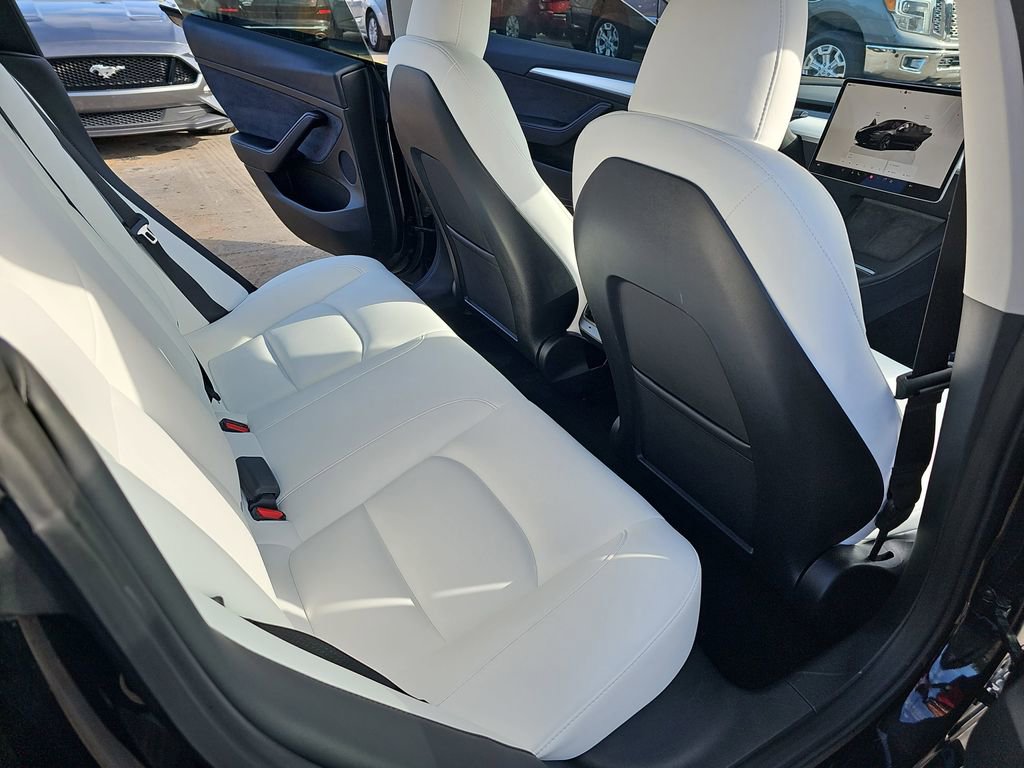 Used 2023 Tesla Model 3 Standard Range image 14