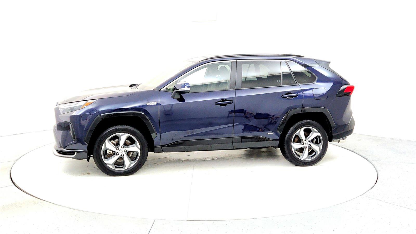 Certified 2024 Toyota RAV4 SE image 3