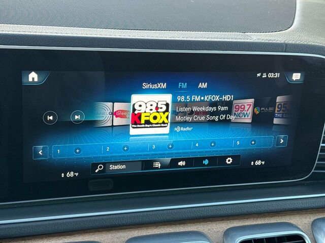 Used 2021 Mercedes-Benz GLS 450 4MATIC image 25