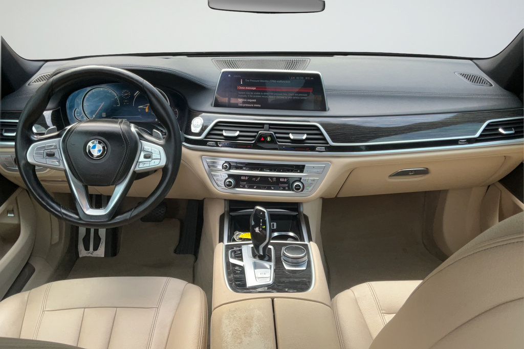 Used 2018 BMW 740i RWD image 12