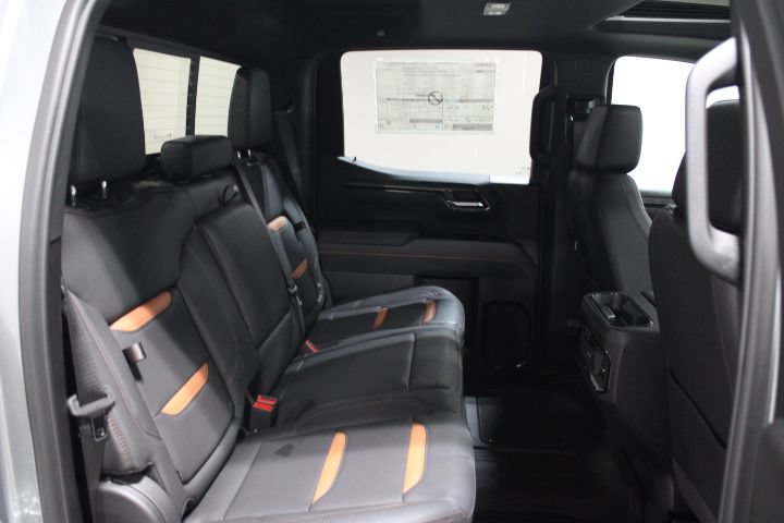 New 2026 GMC Sierra 1500 AT4 w/ Technology Package AWD/4WD image 32