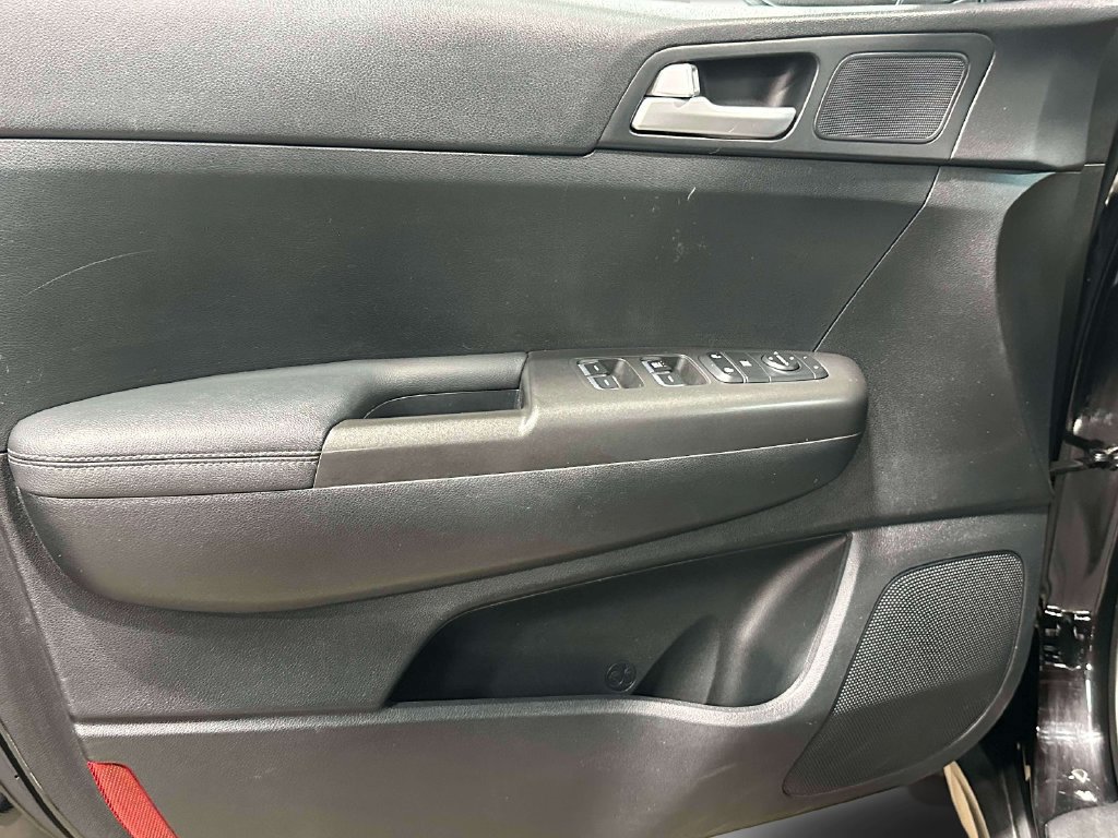 Used 2019 Kia Sportage LX AWD/4WD image 15