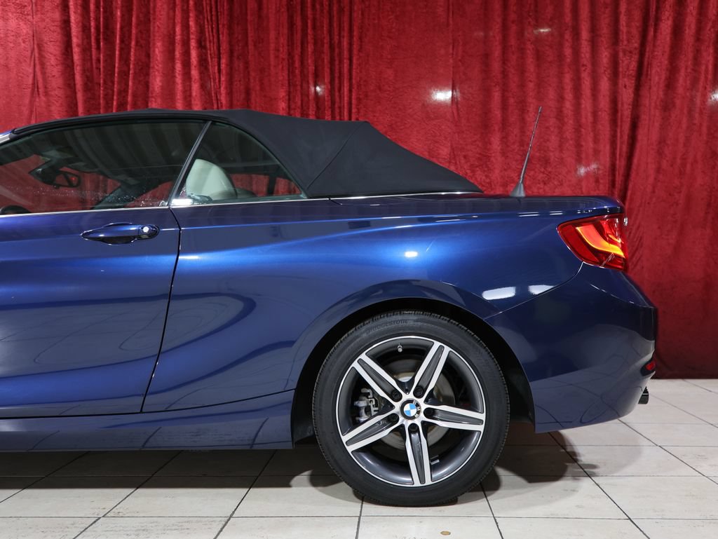 Used 2017 BMW 230i Convertible RWD image 7