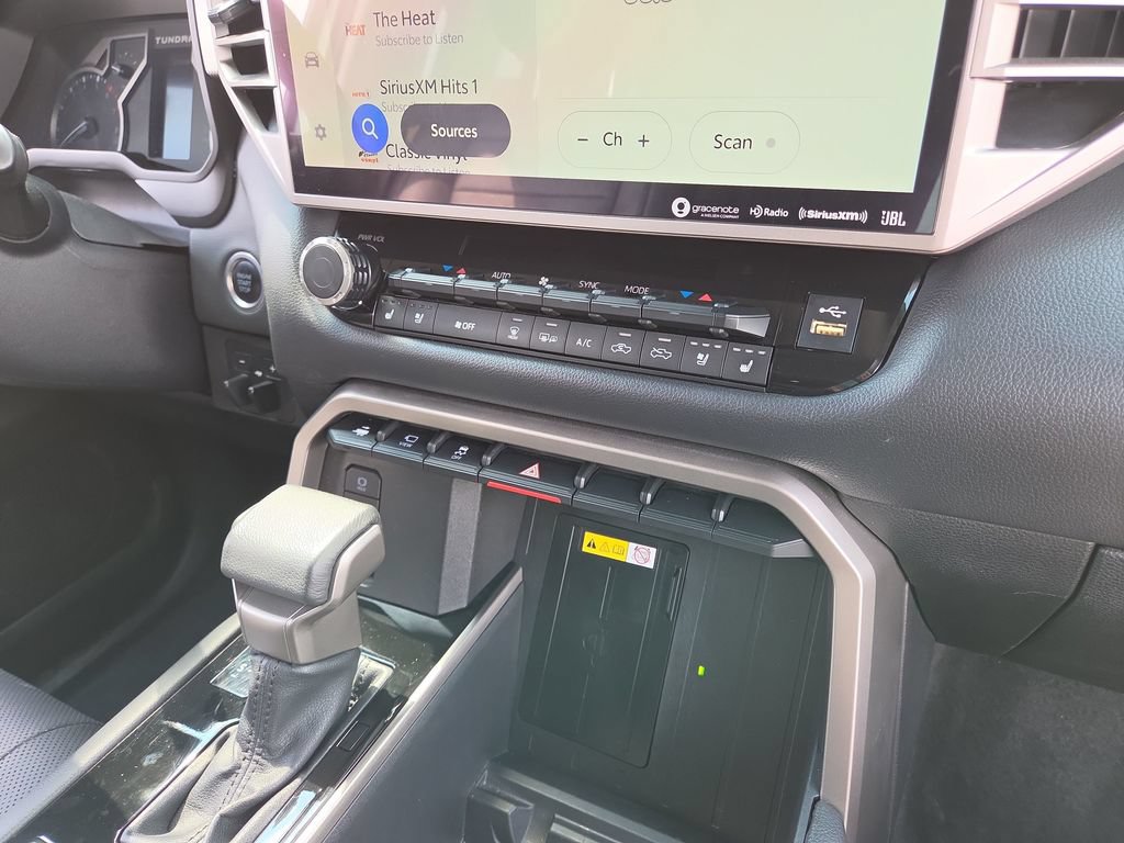 Used 2023 Toyota Tundra Limited AWD/4WD image 15