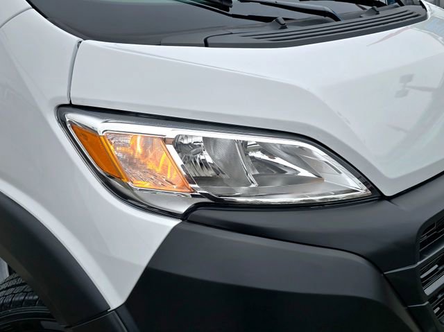 Used 2025 RAM ProMaster 2500 w/ Convenience Group image 22