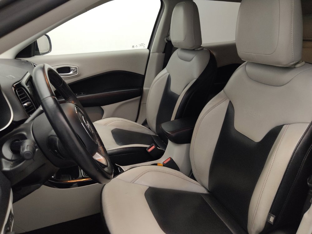 Used 2018 Jeep Compass Limited w/ Navigation Group image 17