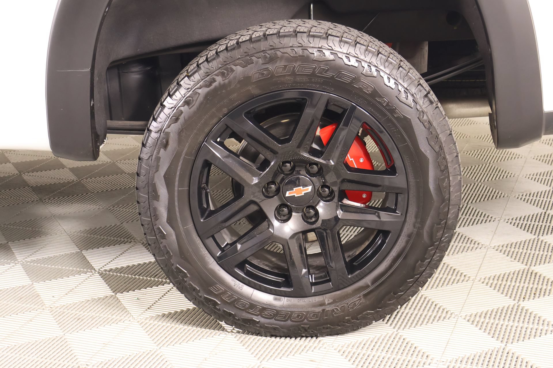 Used 2025 Chevrolet Silverado 1500 LT Trail Boss w/ Convenience Package II AWD/4WD image 19