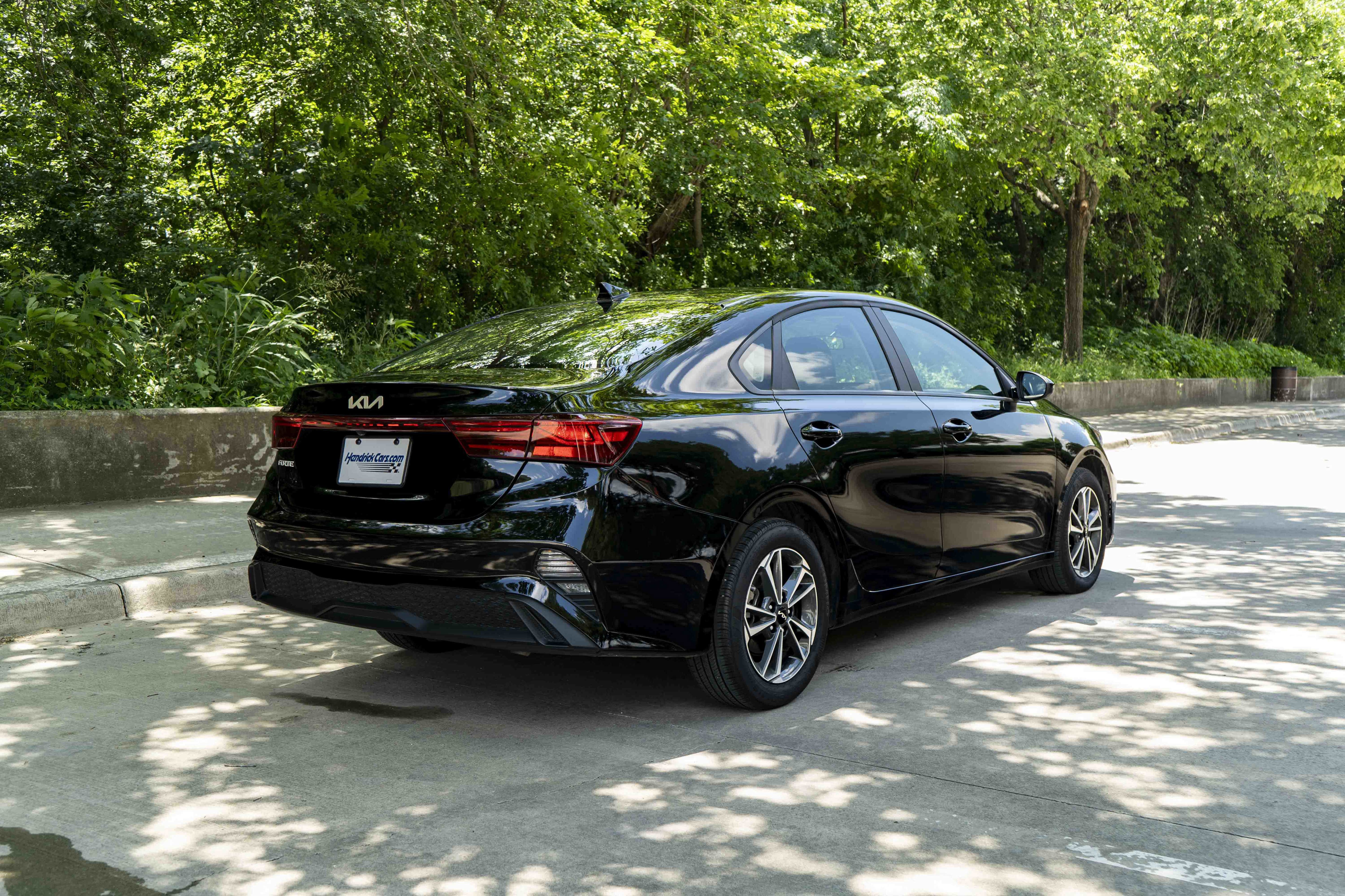 Used 2024 Kia Forte LXS FWD image 9