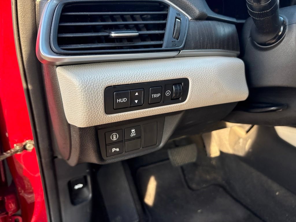 Used 2018 Honda Accord Touring image 18