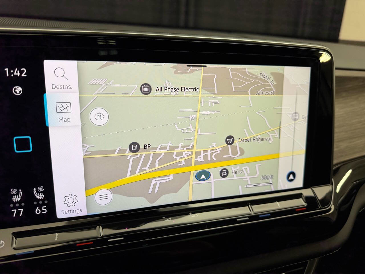 Used 2024 Volkswagen Atlas SEL Premium R-Line image 17