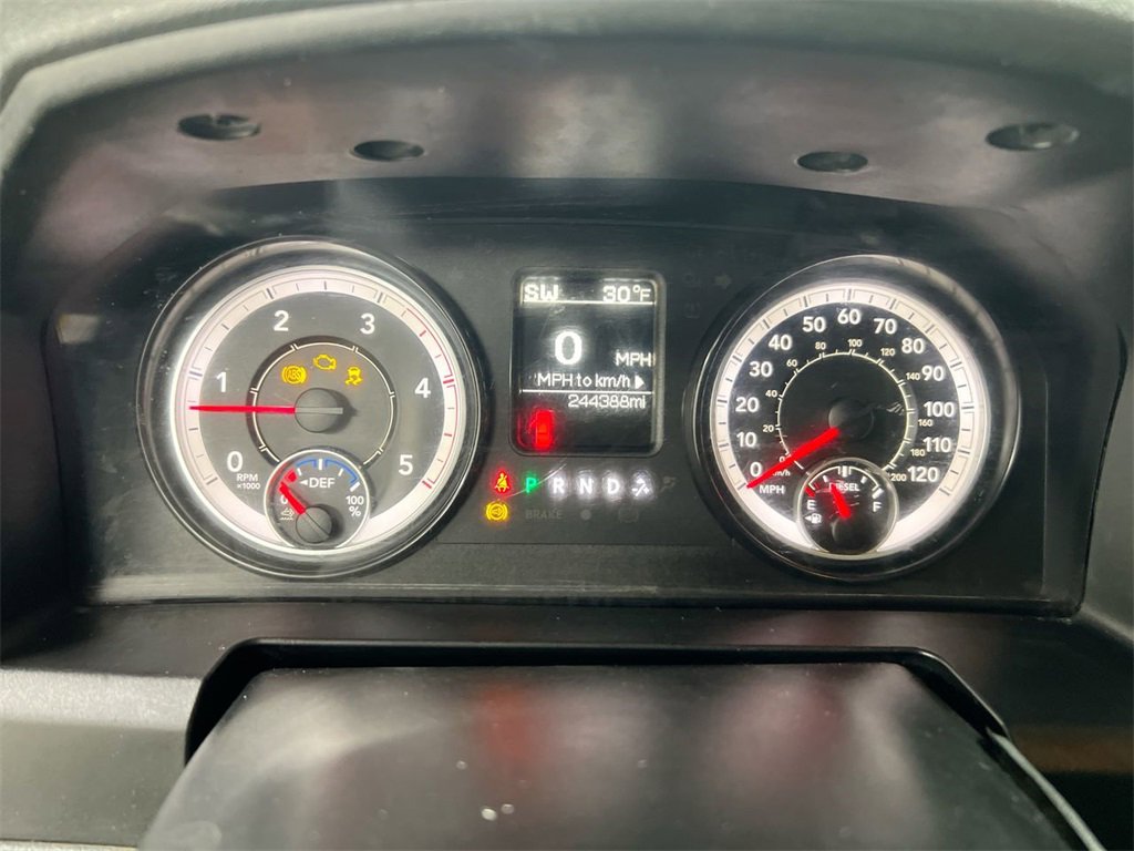 Used 2017 RAM 3500 Tradesman w/ Chrome Appearance Group image 11