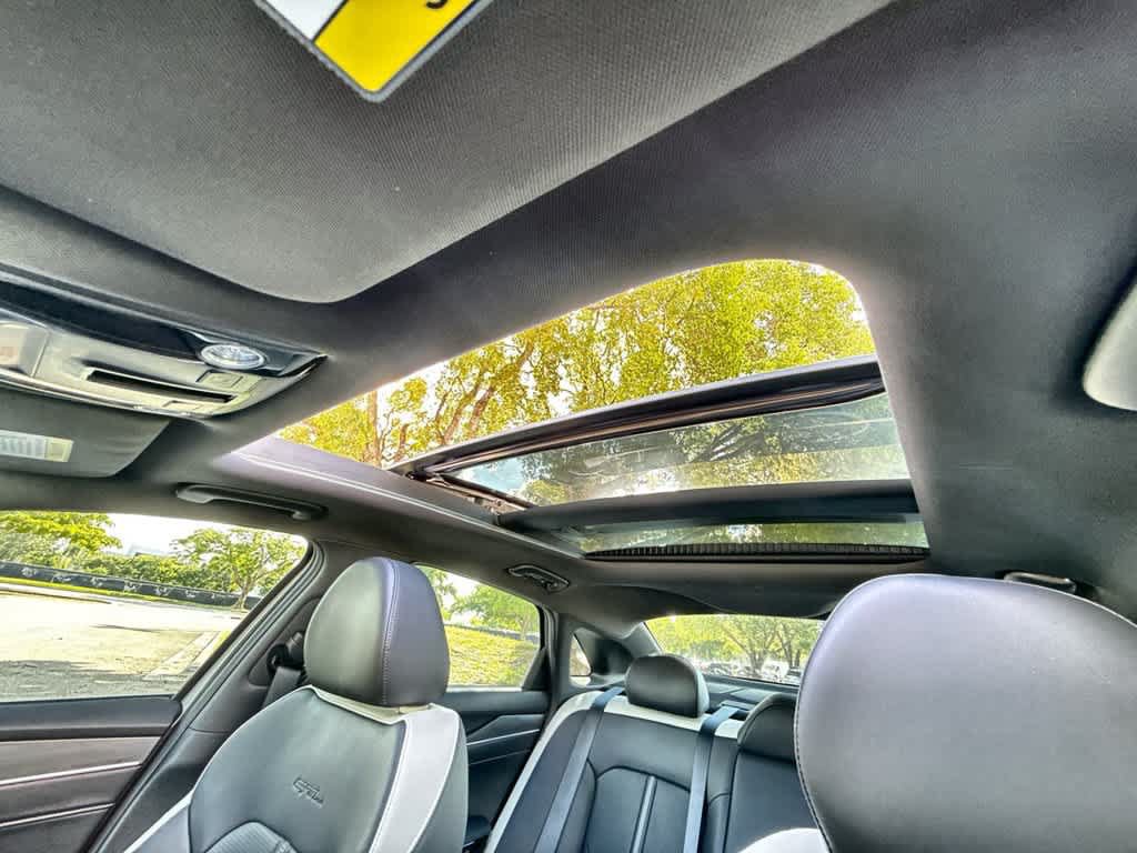 Certified 2025 Kia K5 GT-Line w/ GT-Line Premium Package AWD/4WD image 17