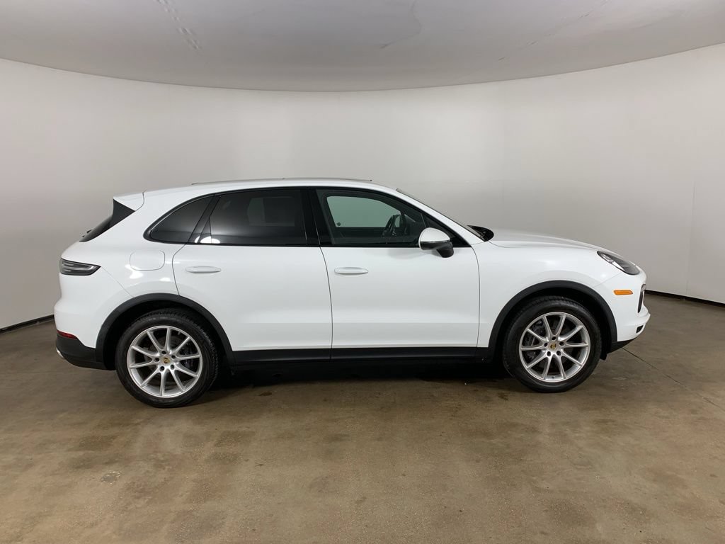 Used 2022 Porsche Cayenne AWD/4WD image 7