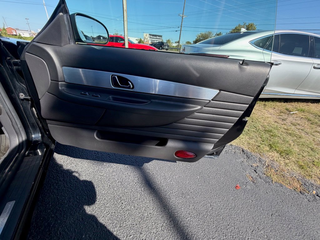 Used 2002 Ford Thunderbird RWD image 14