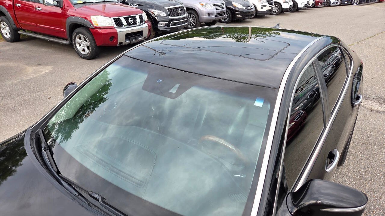 Used 2015 Hyundai Equus Signature RWD image 25