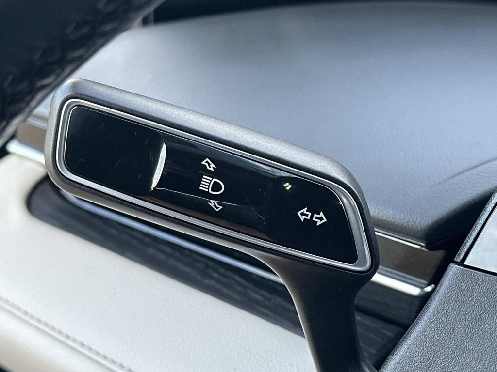 Used 2024 Lincoln Nautilus Reserve image 19