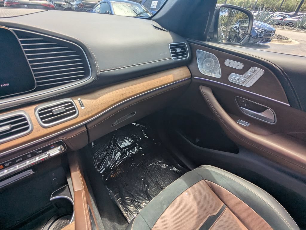 Certified 2024 Mercedes-Benz GLE 53 AMG 4MATIC image 4