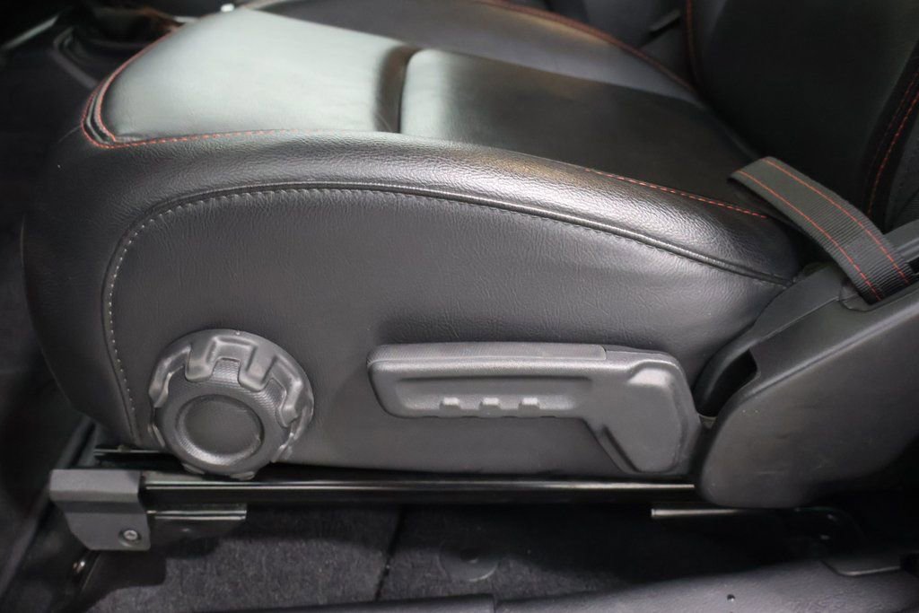 Used 2019 Jeep Wrangler Rubicon w/ LED Lighting Group image 14