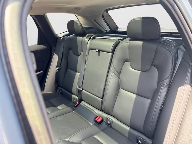 Used 2023 Volvo XC60 T8 Ultimate w/ Climate Package AWD/4WD image 28