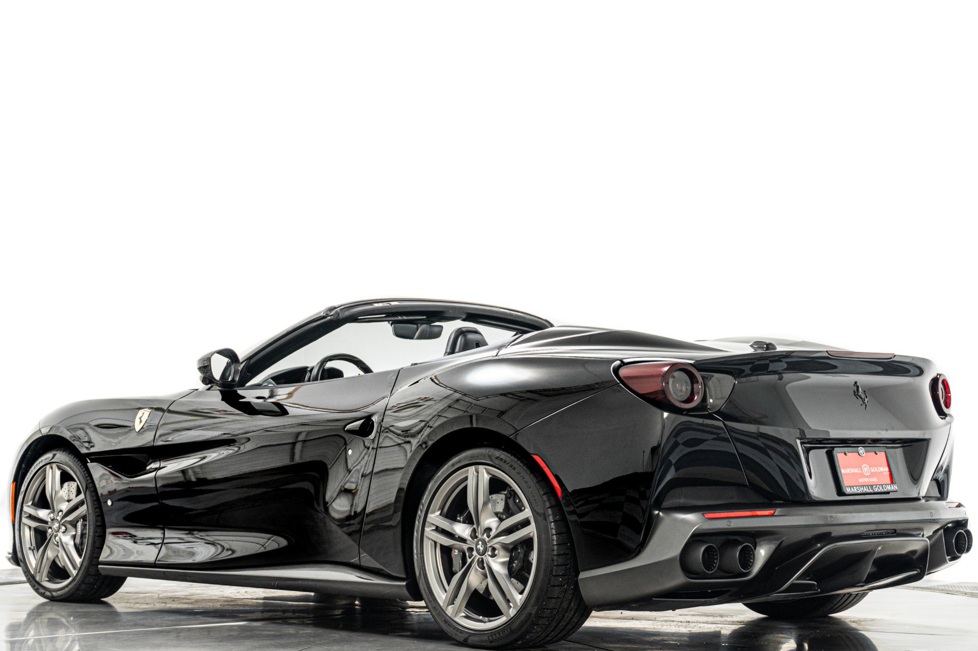 Used 2020 Ferrari Portofino image 29