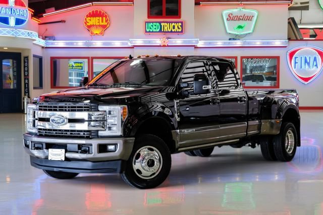 Used 2019 Ford F350 King Ranch w/ King Ranch Ultimate Package AWD/4WD image 2