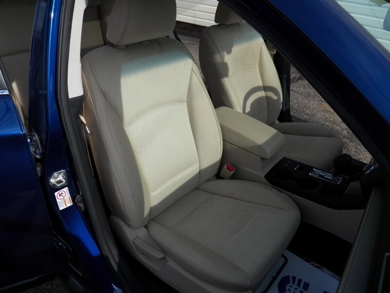 Used 2015 Subaru Outback 2.5i Premium AWD/4WD image 13