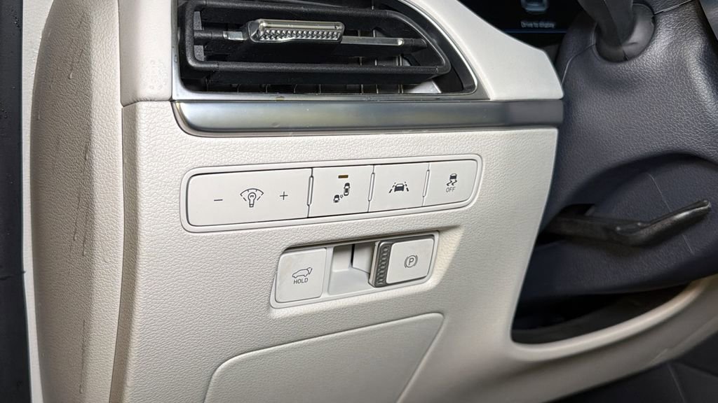 Used 2021 Hyundai Palisade Limited image 24