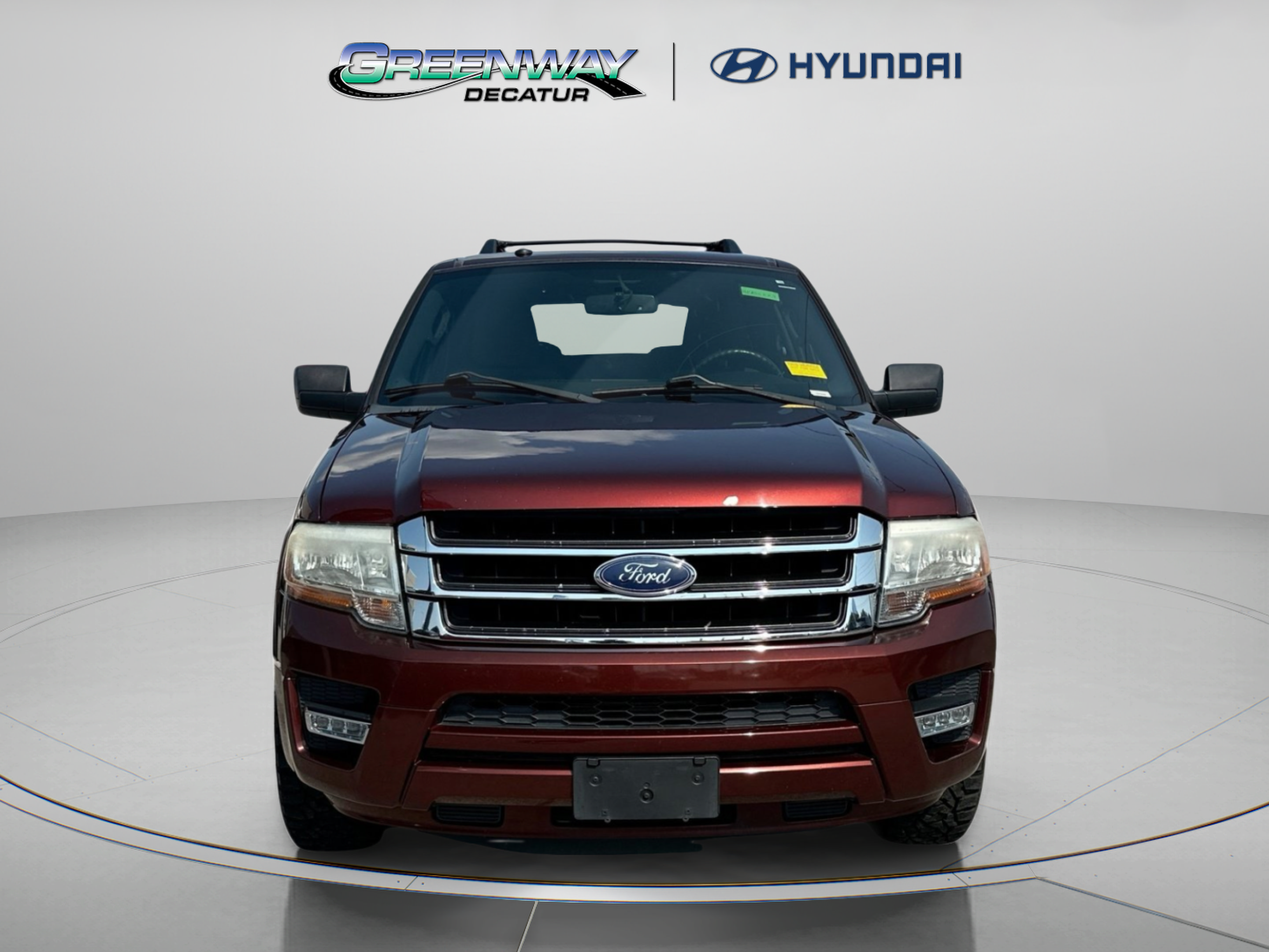 Used 2017 Ford Expedition XLT RWD image 3