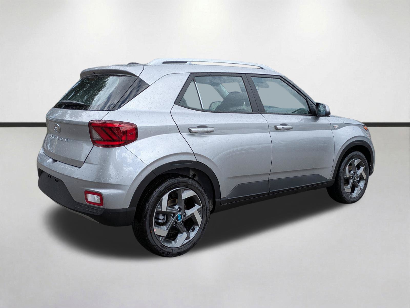New 2026 Hyundai Venue SEL FWD image 5