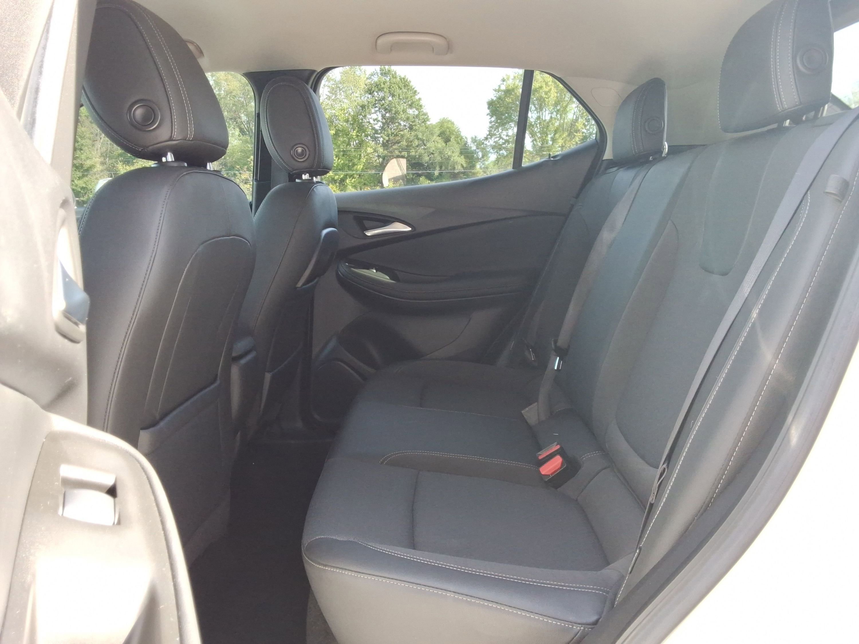 Used 2022 Buick Encore GX Preferred image 28