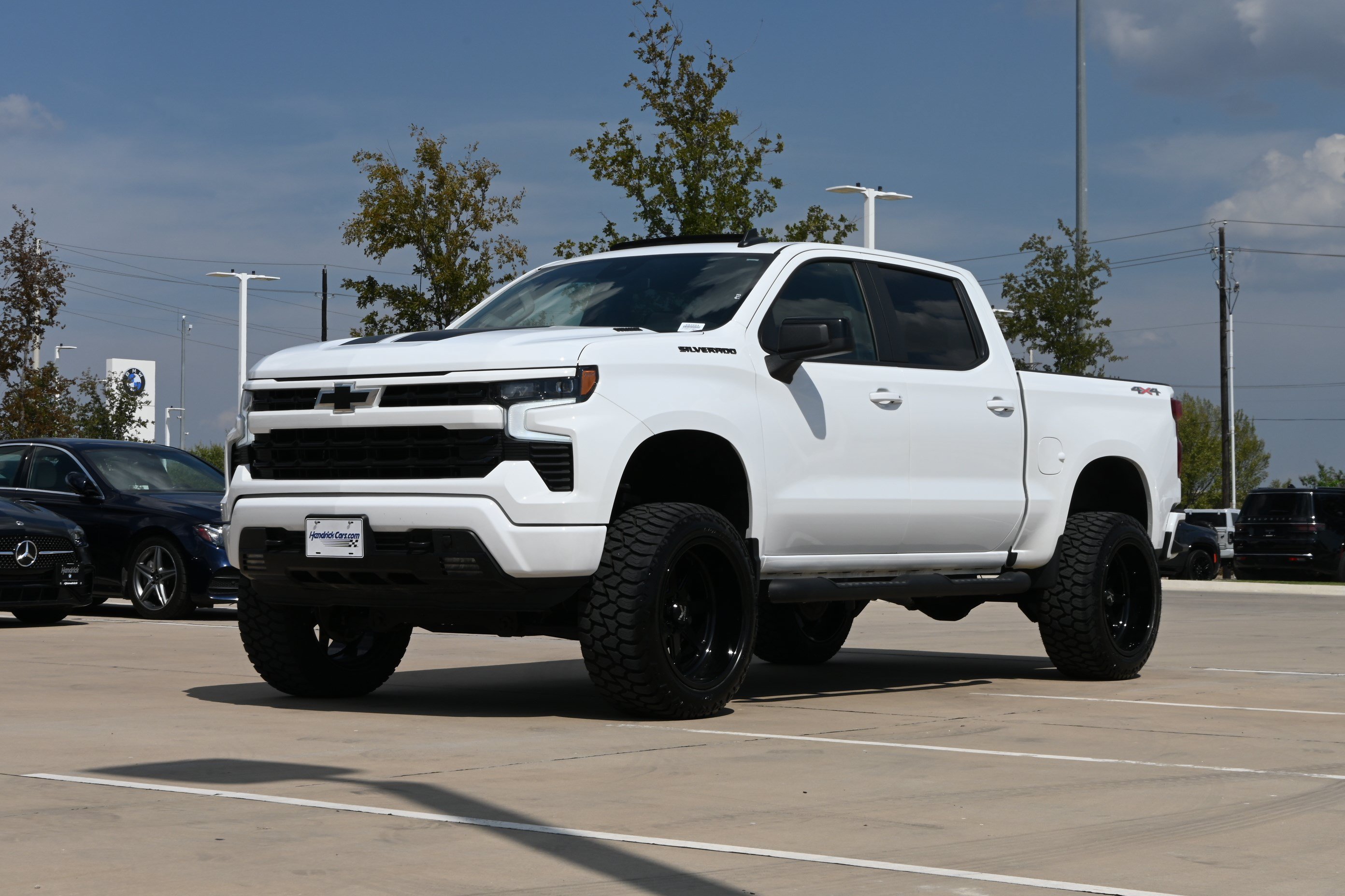 Used 2024 Chevrolet Silverado 1500 RST w/ Rally Edition AWD/4WD image 5