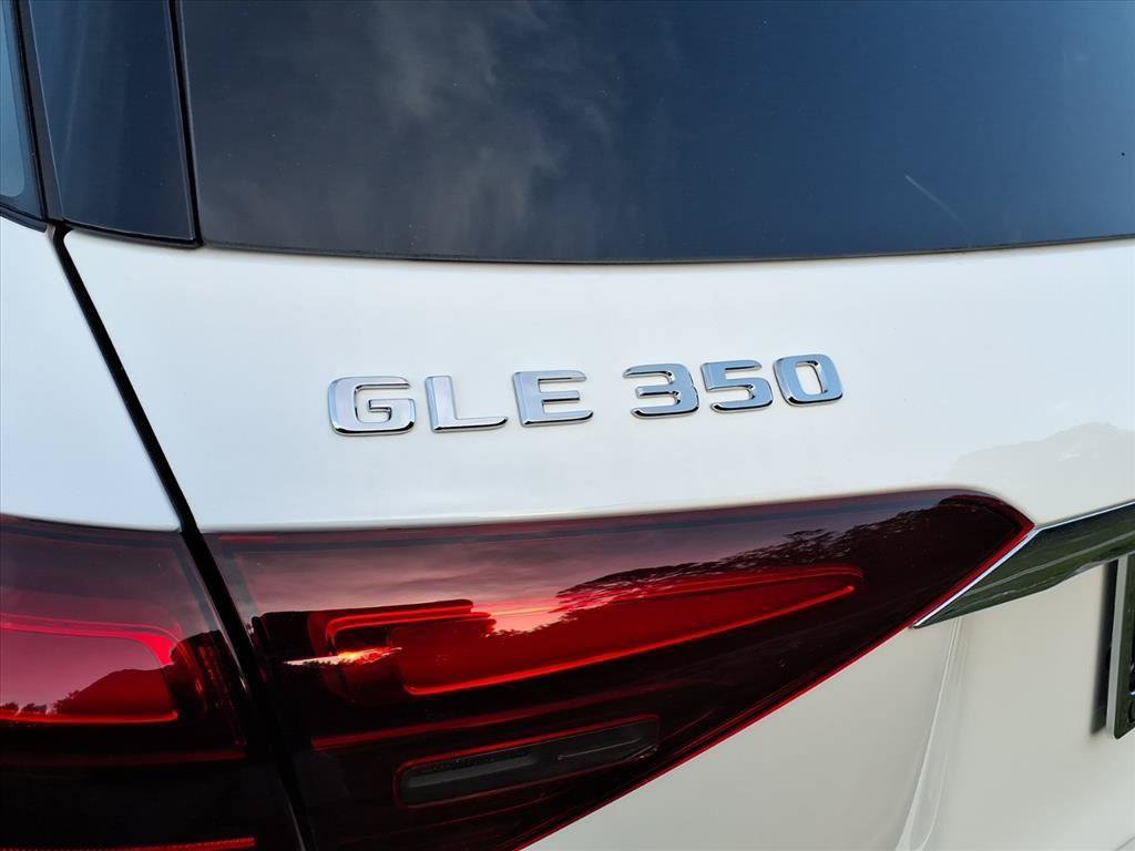 New 2026 Mercedes-Benz GLC 300 4MATIC image 25