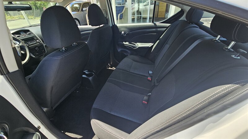 Used 2018 Nissan Versa SV FWD image 7
