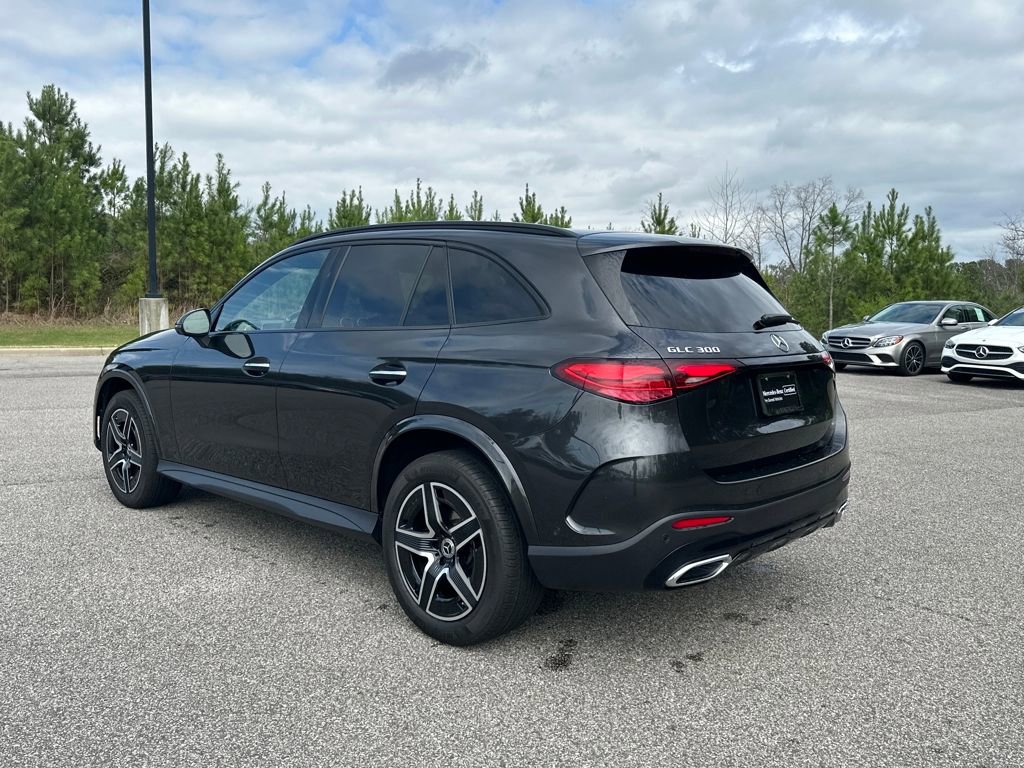 Certified 2025 Mercedes-Benz GLC 300 4MATIC image 9