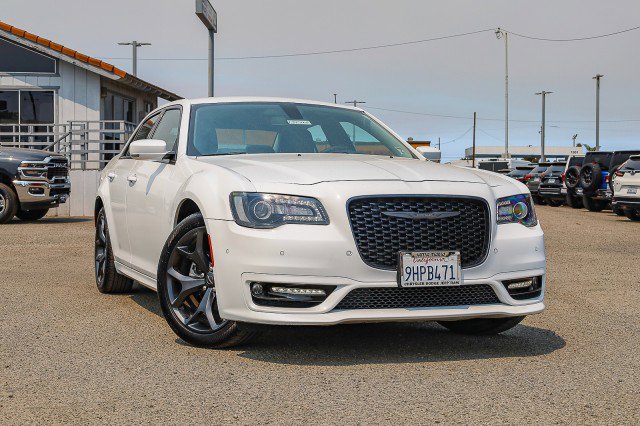 Used 2023 Chrysler 300 Touring L