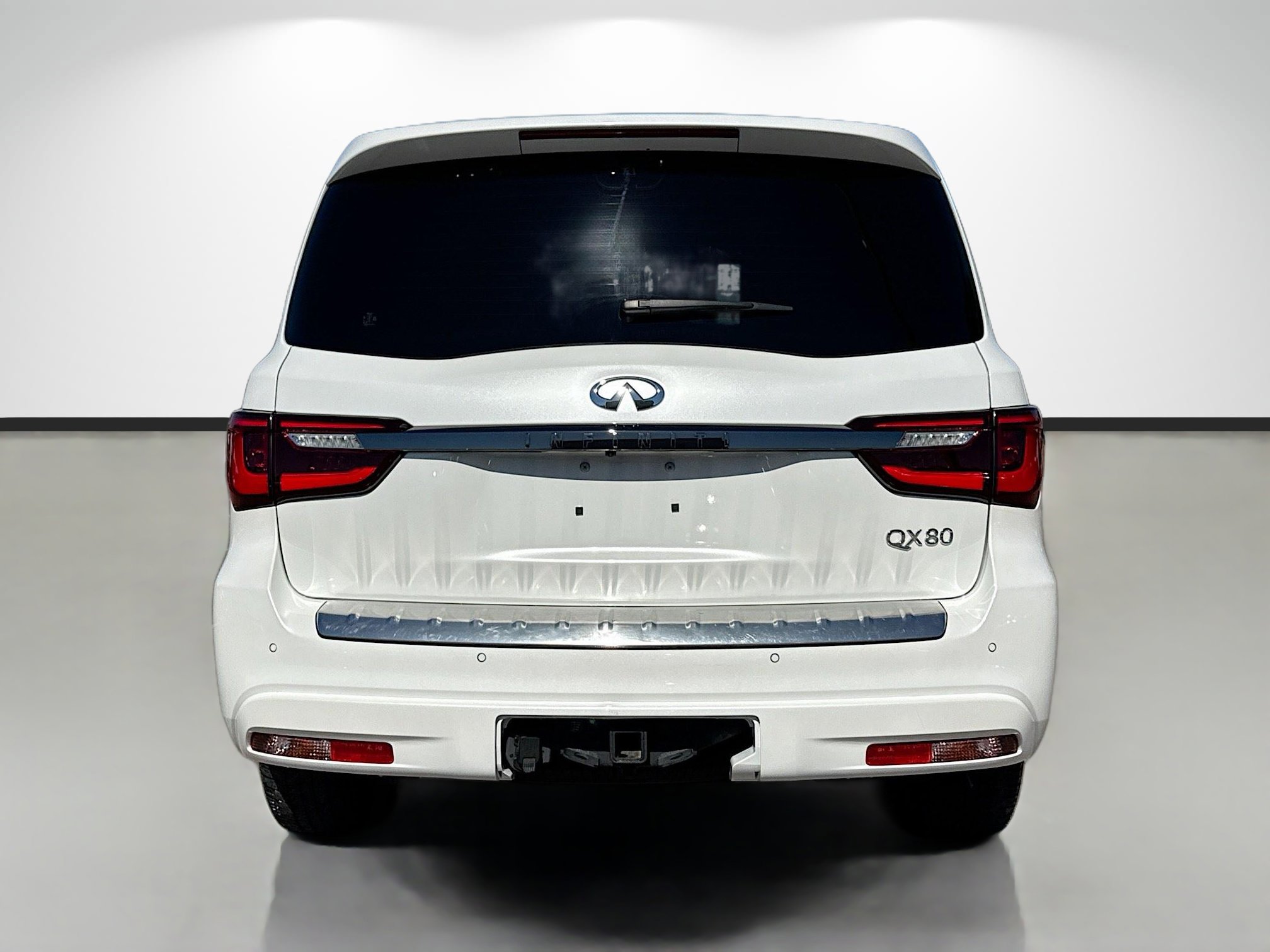 Used 2024 INFINITI QX80 Sensory image 4
