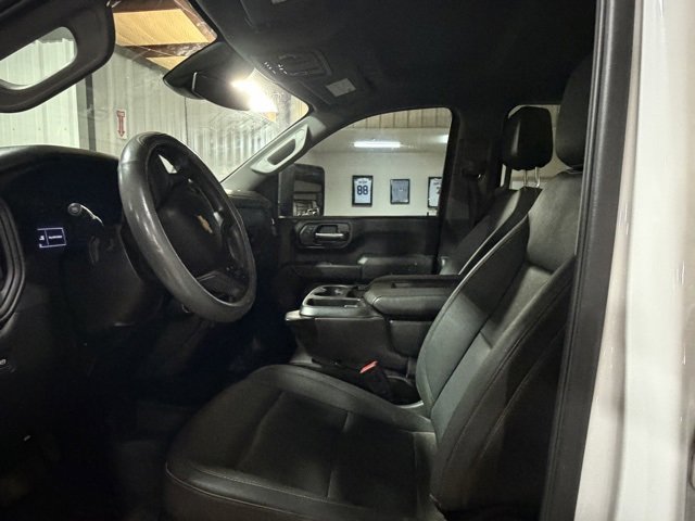 Used 2025 Chevrolet Silverado 2500 W/T w/ WT Convenience Package image 9
