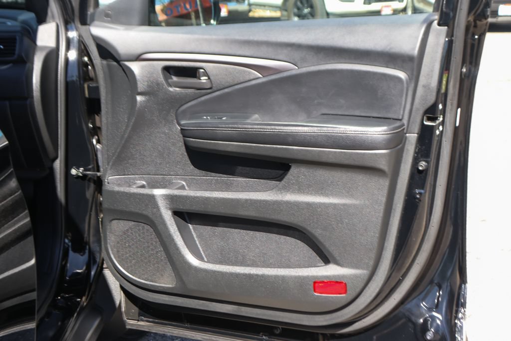 Used 2022 Honda Passport EX-L image 42