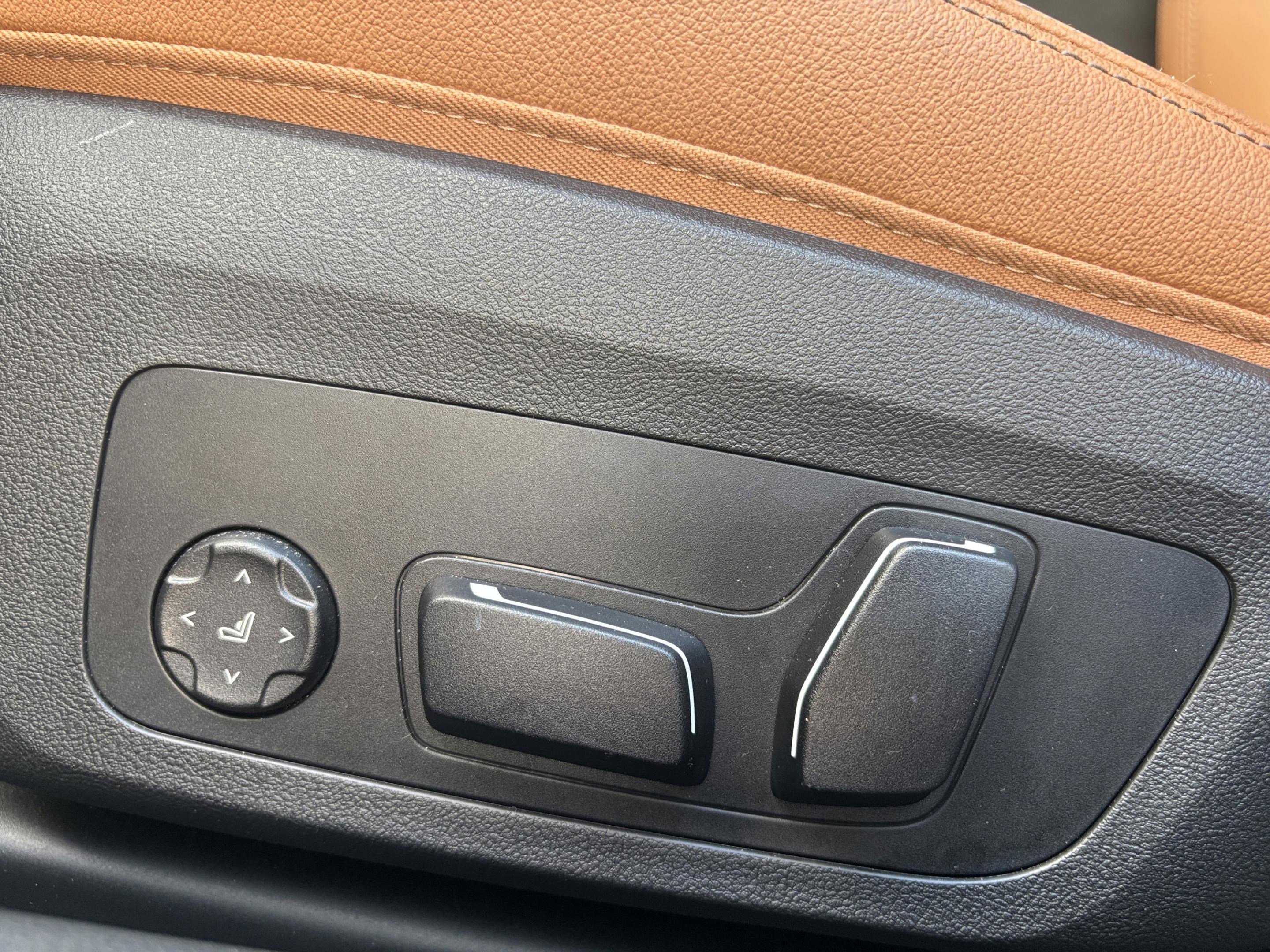 Used 2025 BMW i4 eDrive40 w/ M Sport Package image 17