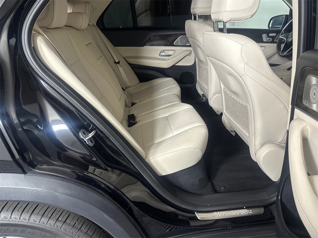 Used 2024 Mercedes-Benz GLE 350 4MATIC image 17