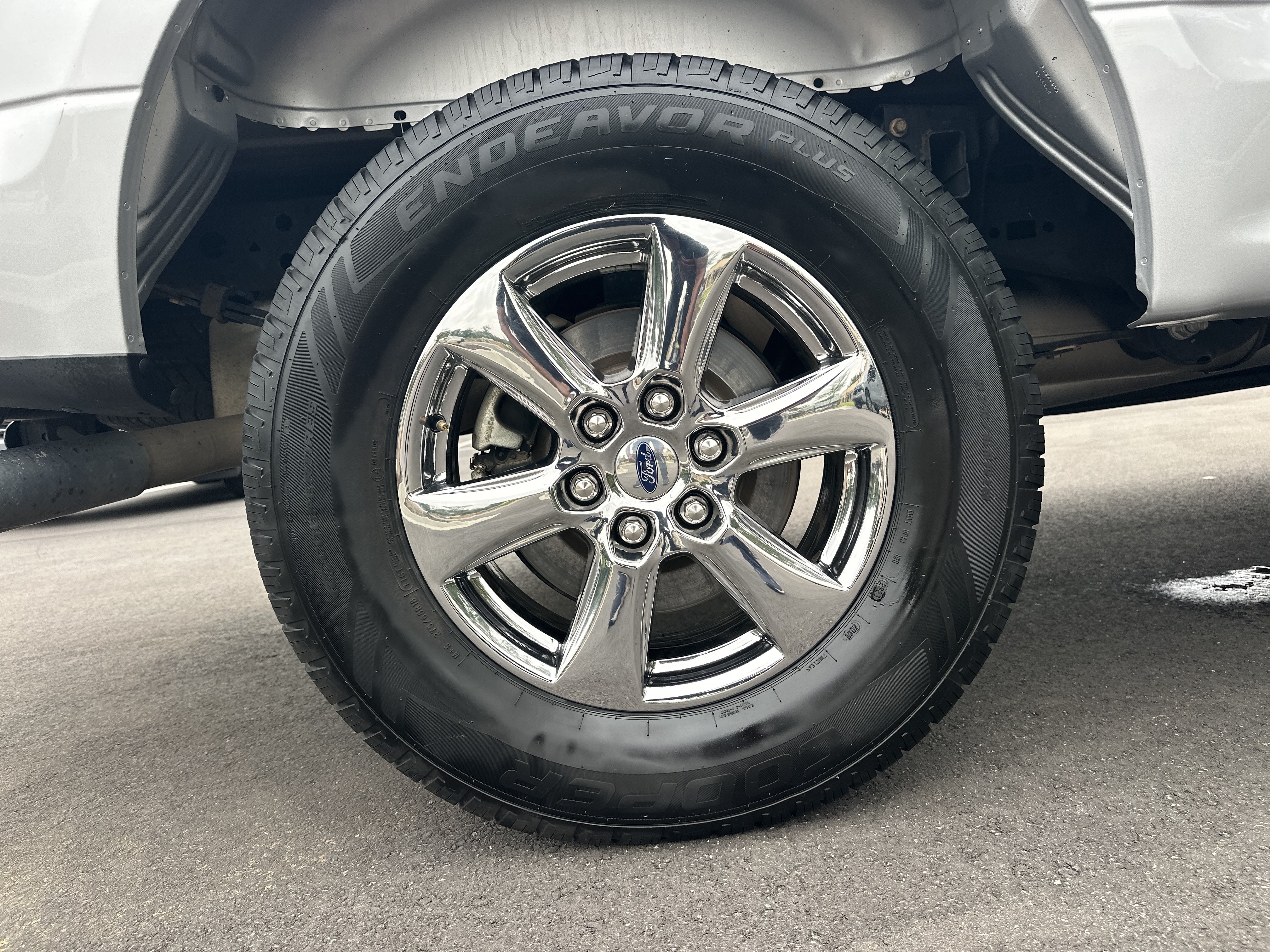 Used 2019 Ford F150 XLT w/ Equipment Group 302A Luxury AWD/4WD image 18