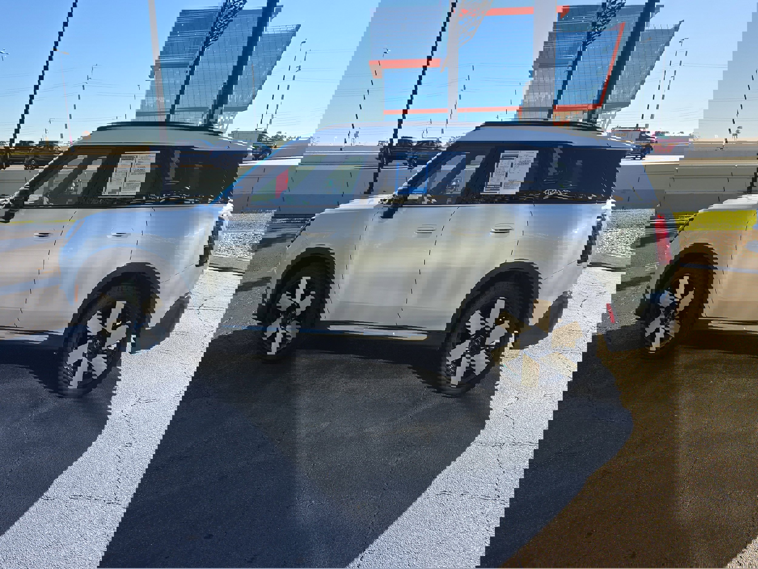 Certified 2025 MINI Cooper Countryman S w/ Comfort Package Max image 7