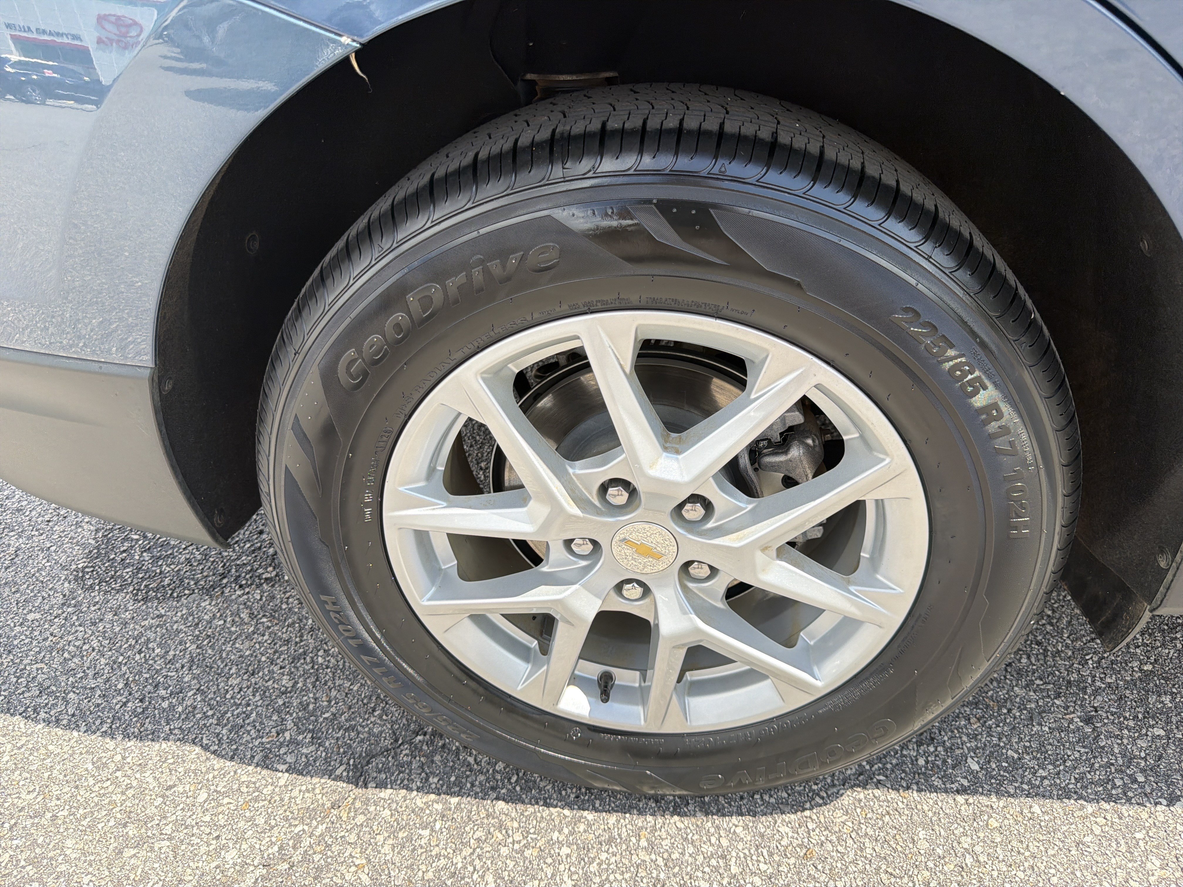 Used 2024 Chevrolet Equinox LS w/ LS Convenience Package FWD image 28
