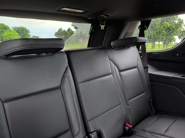 Used 2023 GMC Yukon Denali AWD/4WD image 15