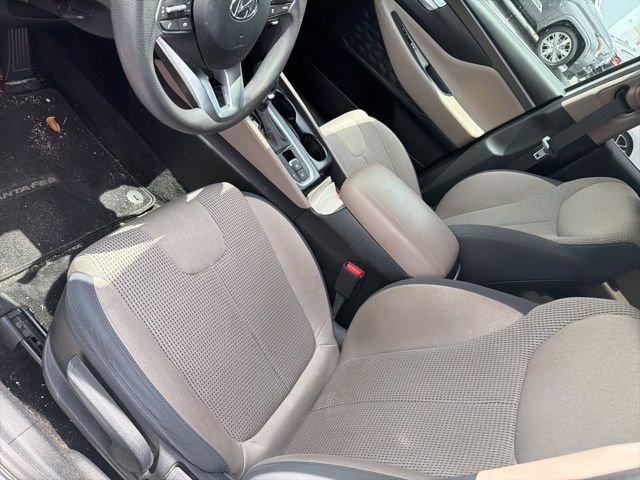 Used 2020 Hyundai Santa Fe SE w/ Cargo Package FWD image 13