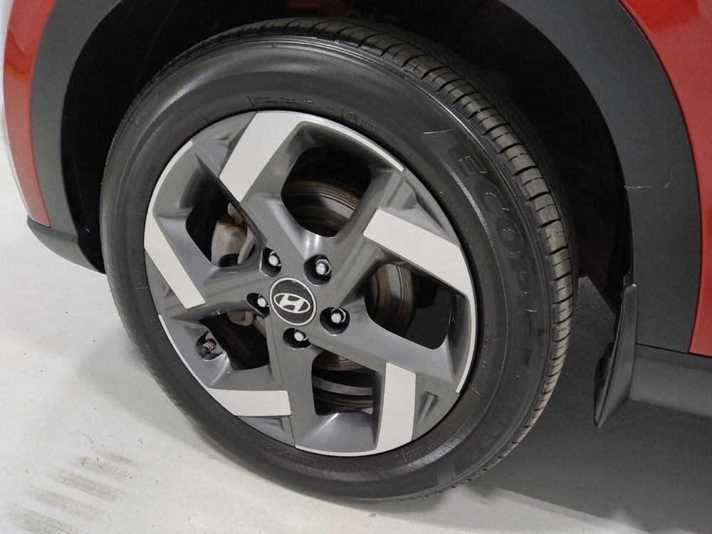 Used 2023 Hyundai Venue SEL FWD image 31
